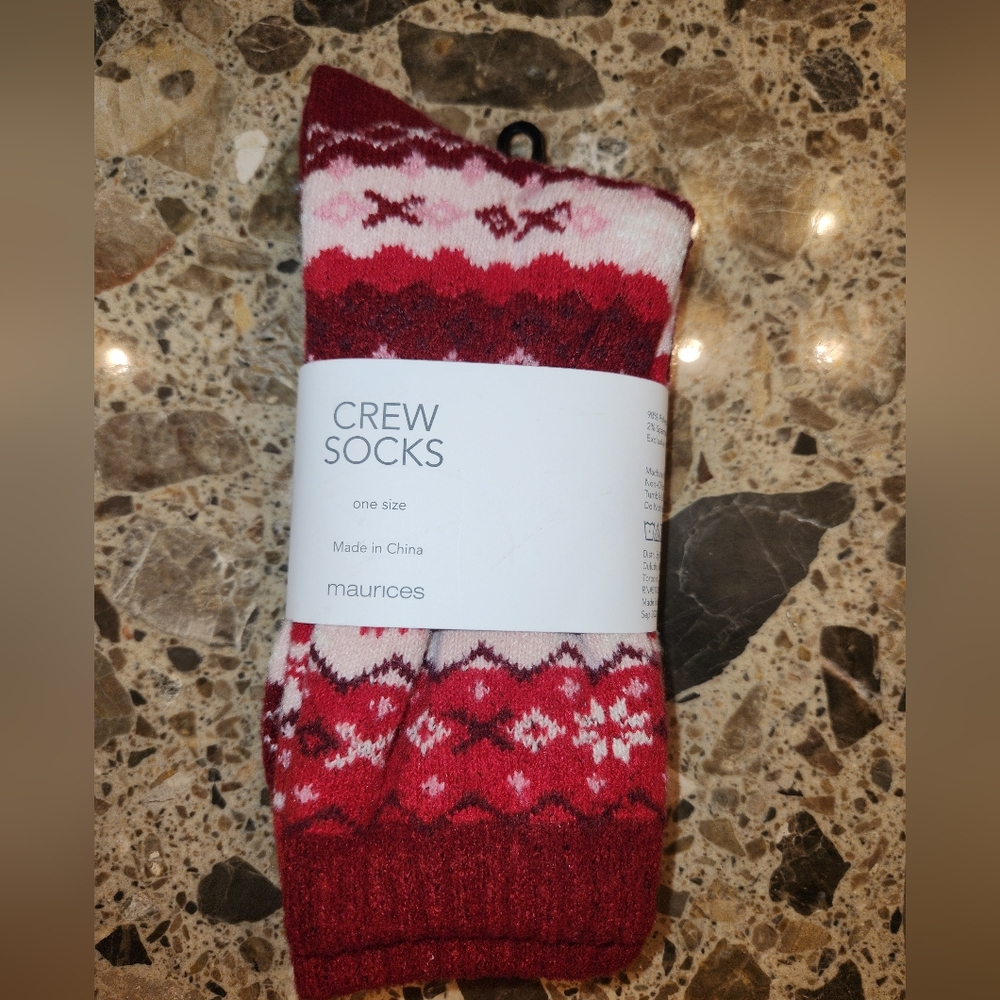 Maurices Women's Holiday Crew Socks - Picture 2 of 4